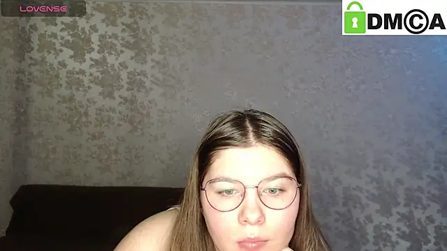 Snapshot of holy_michela chatting on December 5, 2024, 5:32 am holy michela online show from December 5, 2024, 5:32 am