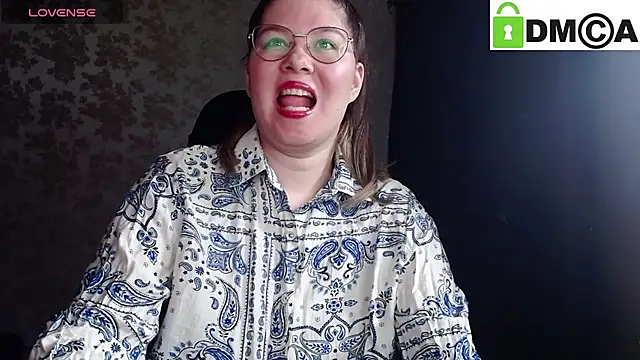 Snapshot of holy_michela chatting on October 14, 2025, 6:36 am holy michela online show from October 14, 2025, 6:36 am