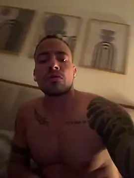 Kaueleon online show from March 16, 2025, 8:10 am