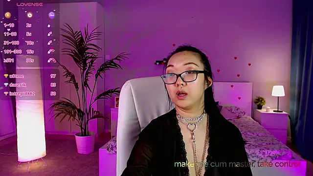 Snapshot of Marine_Vact chatting on February 19, 2025, 11:36 pm Marine Vact online show from February 19, 2025, 11:36 pm