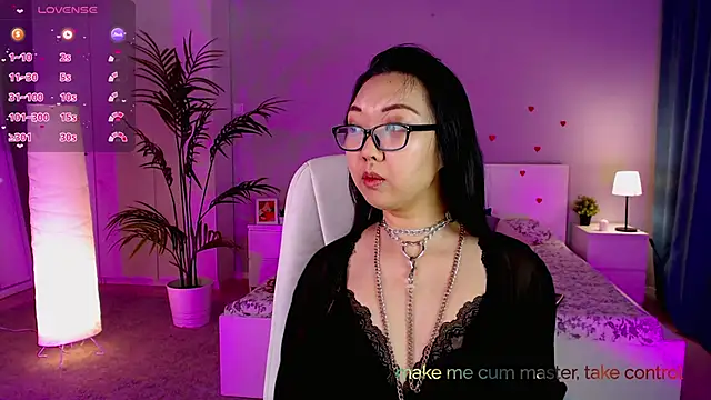 Snapshot of Marine_Vact chatting on February 19, 2025, 5:27 pm Marine Vact online show from February 19, 2025, 5:27 pm