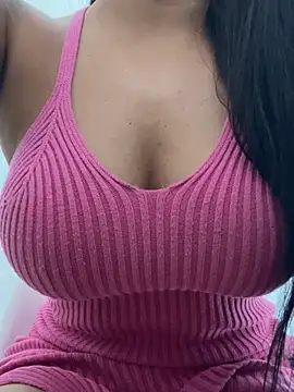 luara1988 online show from March 18, 2026, 12:51 pm