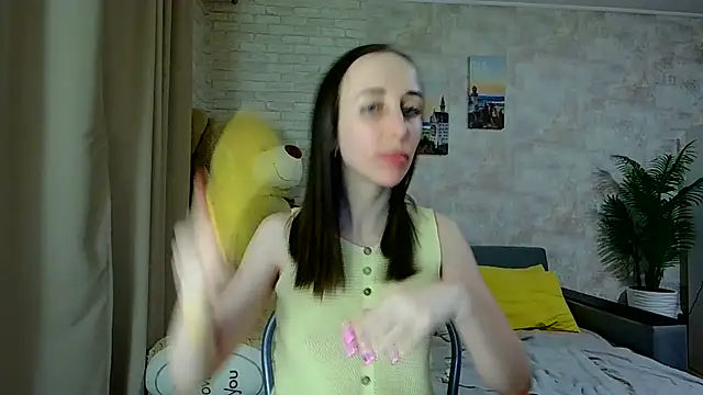 Anika bloom online show from February 3, 2026, 2:53 am