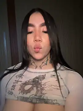 Nickiiiii online show from February 3, 2026, 6:40 am