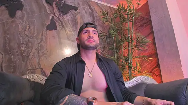 JeanColleman online show from February 12, 2026, 11:15 pm