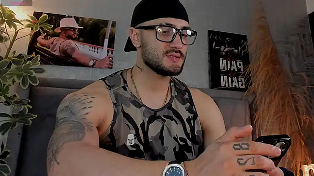 Snapshot of JeanColleman chatting on September 23, 2025, 3:46 am JeanColleman online show from September 23, 2025, 3:46 am