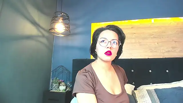 Snapshot of victoria_byte chatting on September 21, 2025, 6:13 pm victoria byte online show from September 21, 2025, 6:13 pm