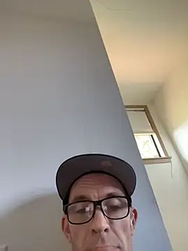 DirkD916 online show from December 20, 2025, 8:44 pm