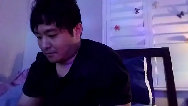 cloudyspun online show from April 19, 2026, 3:18 am