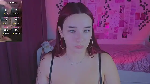 CookyDaisy online show from October 15, 2025, 9:01 pm