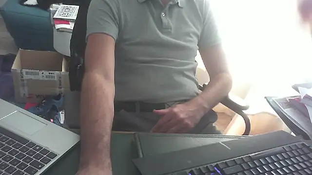 Snapshot of shyfrenchcock1 chatting on October 6, 2025, 8:15 am shyfrenchcock1 online show from October 6, 2025, 8:15 am