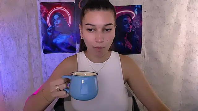 KarolinaRosse  online show from October 27, 2025, 6:03 am