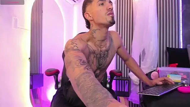 Duriel  online show from February 11, 2025, 12:36 pm