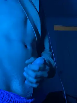 SkinnyHot444 online show from December 21, 2024, 4:36 pm