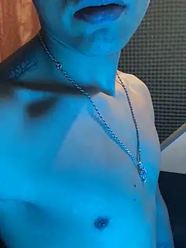 SkinnyHot444 online show from January 31, 2025, 11:56 pm