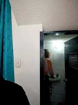 VIOLETA-25  online show from October 27, 2025, 3:57 pm