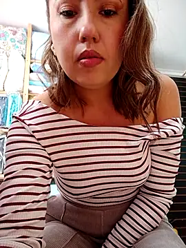 VIOLETA-25  online show from October 11, 2025, 3:24 pm