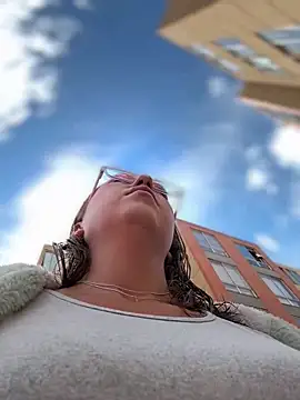 VIOLETA-25  online show from April 12, 2026, 2:20 pm