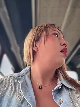 VIOLETA-25  online show from January 12, 2026, 3:08 pm