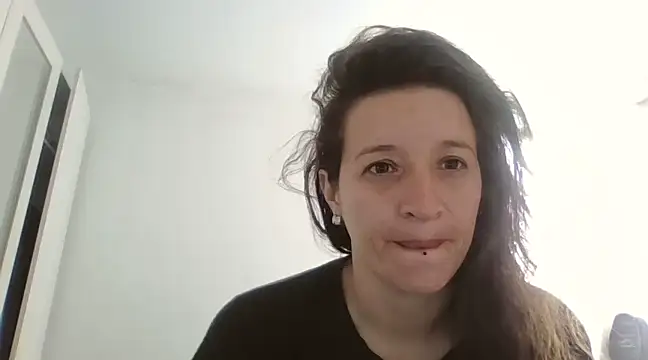 Snapshot of hanamy_joha chatting on February 6, 2025, 1:43 pm hanamy joha online show from February 6, 2025, 1:43 pm