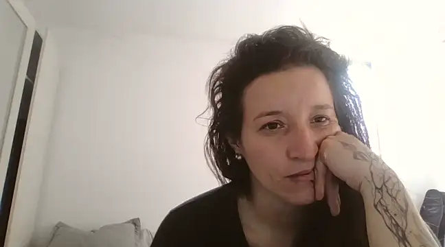 Snapshot of hanamy_joha chatting on February 6, 2025, 4:47 pm hanamy joha online show from February 6, 2025, 4:47 pm