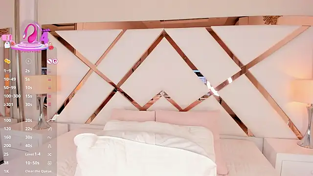 ChloeTayylor  online show from September 30, 2025, 7:42 pm