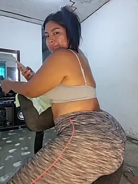 steisy325 online show from April 16, 2026, 1:45 pm