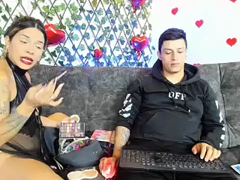 Snapshot of ethanandbrianna chatting on February 10, 2025, 12:30 am ethanandbrianna online show from February 10, 2025, 12:30 am