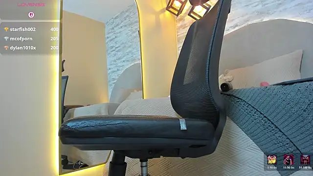 Aron Bolt online show from December 17, 2025, 9:36 am