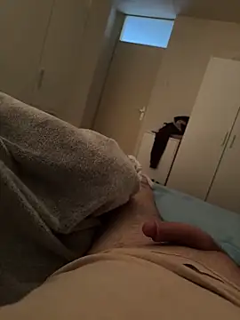 Snapshot of jessieandjames29 chatting on February 23, 2025, 12:41 am jessieandjames29 online show from February 23, 2025, 12:41 am