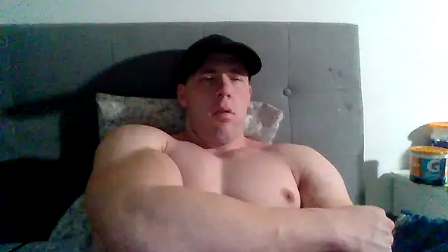 Snapshot of parkerxmuscle chatting on February 5, 2025, 1:11 pm parkerxmuscle online show from February 5, 2025, 1:11 pm