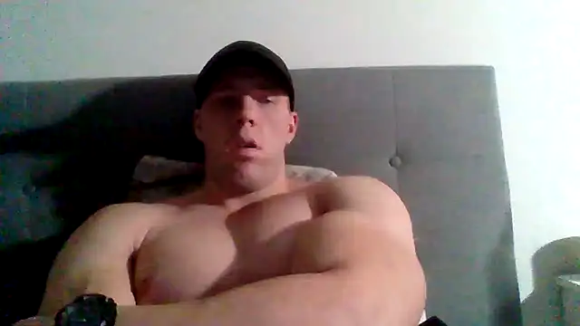 Snapshot of parkerxmuscle chatting on January 26, 2025, 1:58 pm parkerxmuscle online show from January 26, 2025, 1:58 pm