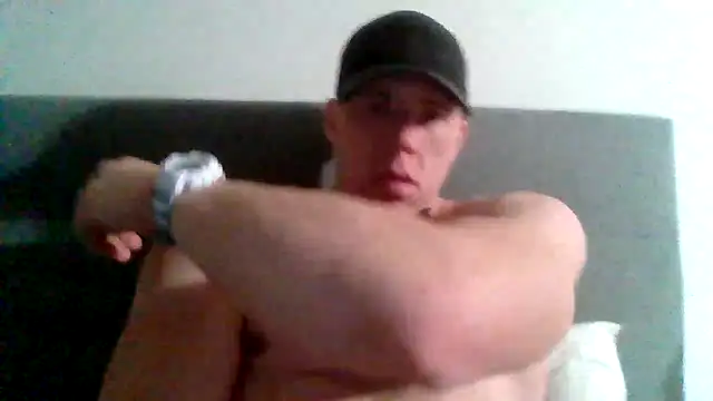 Snapshot of parkerxmuscle chatting on February 2, 2025, 9:02 pm parkerxmuscle online show from February 2, 2025, 9:02 pm