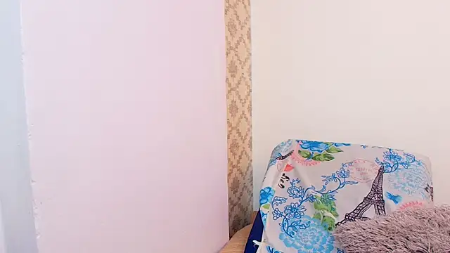 Snapshot of Amy_wats0n chatting on September 10, 2025, 7:02 pm Amy wats0n online show from September 10, 2025, 7:02 pm