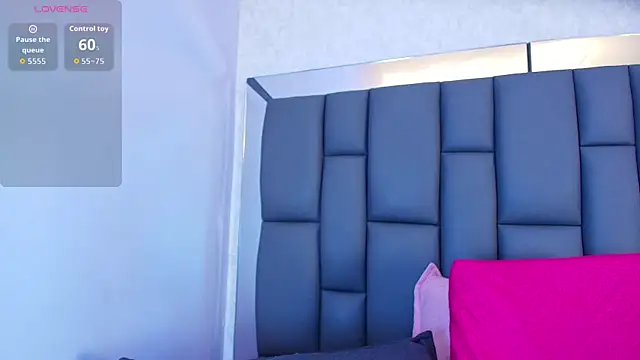 Amy wats0n online show from April 7, 2026, 7:04 pm