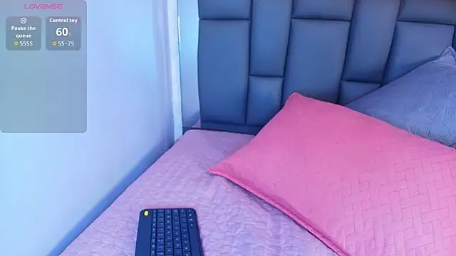 Amy wats0n online show from April 8, 2026, 7:04 pm