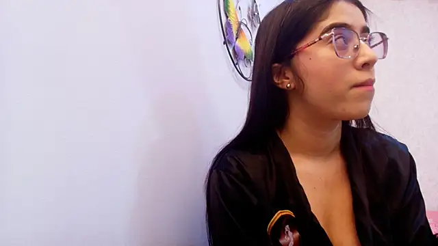 Snapshot of Amy_wats0n chatting on October 5, 2025, 7:48 pm Amy wats0n online show from October 5, 2025, 7:48 pm