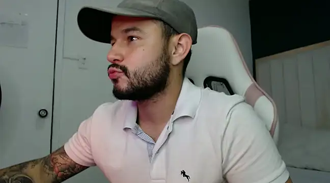 adel hard  online show from December 6, 2024, 7:28 pm