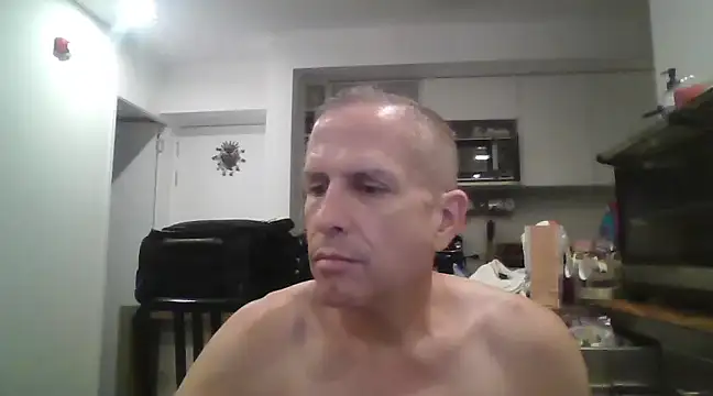 Snapshot of Diegoperrote682661 chatting on March 6, 2025, 3:24 am Diegoperrote682661 online show from March 6, 2025, 3:24 am