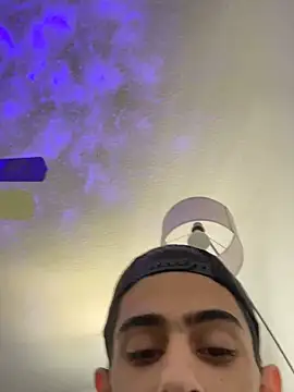 kennylove420 online show from September 20, 2025, 5:29 pm