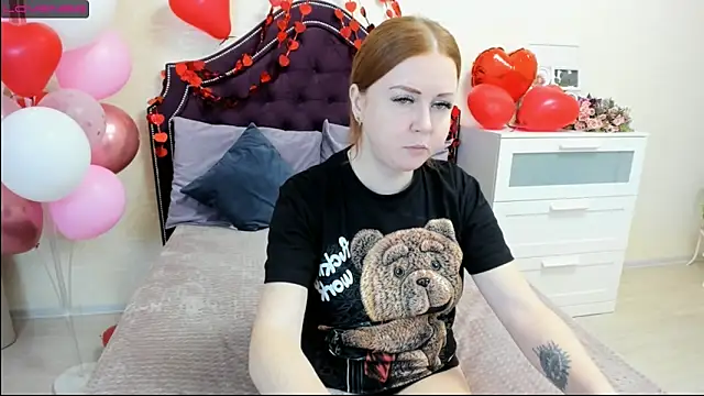 Snapshot of BettyBloom69 chatting on February 13, 2025, 7:35 am BettyBloom69 online show from February 13, 2025, 7:35 am