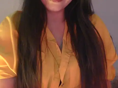 Snapshot of diva-22 chatting on December 15, 2025, 3:18 pm diva-22 online show from December 15, 2025, 3:18 pm