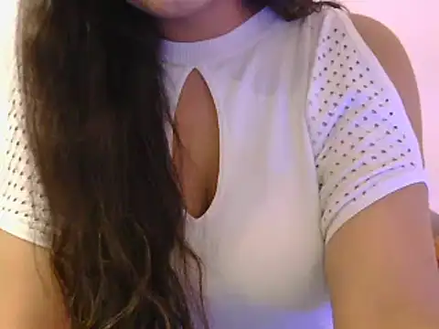 Snapshot of diva-22 chatting on February 26, 2025, 4:16 pm diva-22 online show from February 26, 2025, 4:16 pm