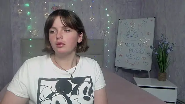 Snapshot of StaceyLex chatting on September 29, 2025, 5:47 am StaceyLex online show from September 29, 2025, 5:47 am