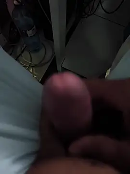 mirrowhot online show from December 1, 2025, 4:13 am