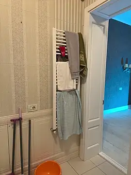 LisaElfy online show from March 25, 2026, 6:51 pm