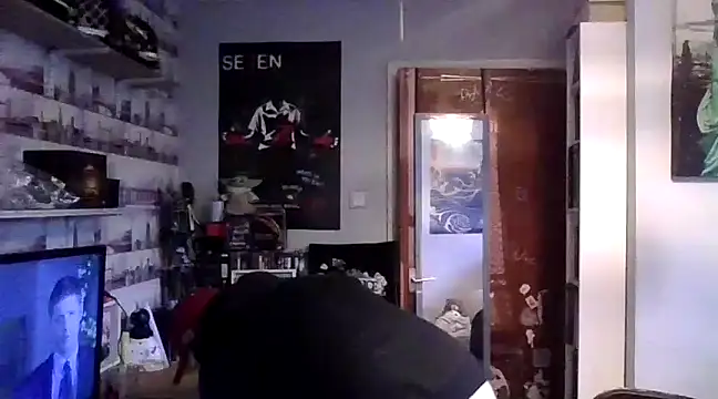 ArcanceTheo82 online show from January 13, 2025, 4:08 pm