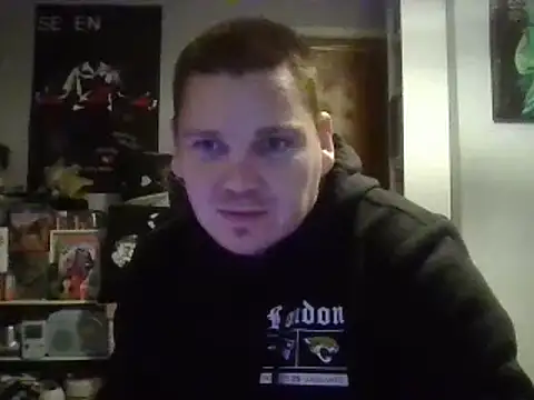 ArcanceTheo82 online show from December 2, 2024, 4:15 pm