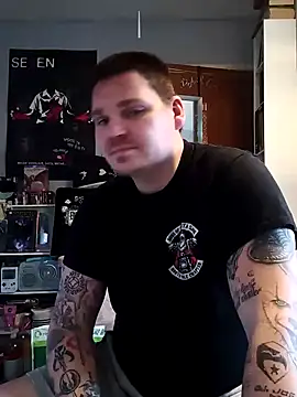 ArcanceTheo82 online show from December 15, 2024, 1:54 pm