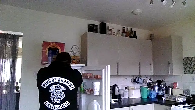 ArcanceTheo82 online show from December 20, 2024, 12:27 pm